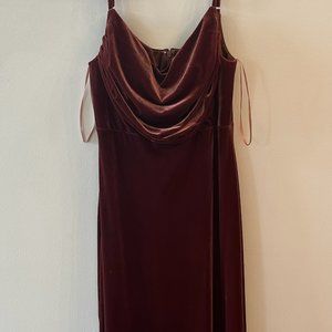 Reverly Terracotta Velvet Dress